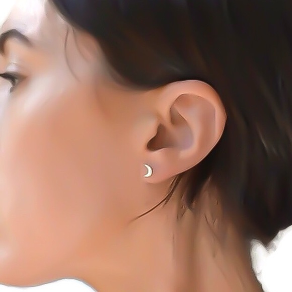 🌙 Cute Small Crescent Moon Stud Earrings in Silver, Gold, & Rose Gold - Picture 3 of 6